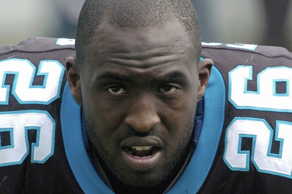 DeShaun Foster is named UCLA football coach after Chip Kelly s